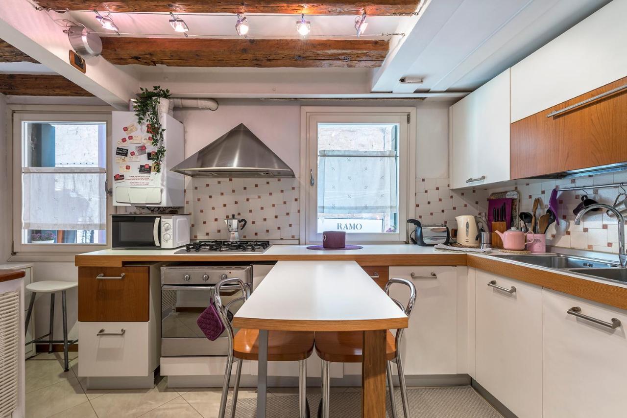 Piccolo - Cozy Studio In The Heart Of Authentic Venecia Exterior foto